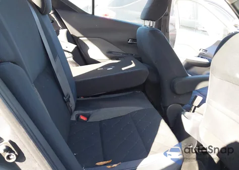 2020 Nissan Kicks Sv Xtronic Cvt from USA, damaged, VIN 3N1CP5CV9LL490798